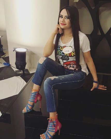 Yaxtada məşhur iş adamı ilə min oyundan çıxan Naz QİYMƏTİNİ AÇIQLADI: "O qədər pula..."- ŞOK MƏBLƏĞ - VİDEO