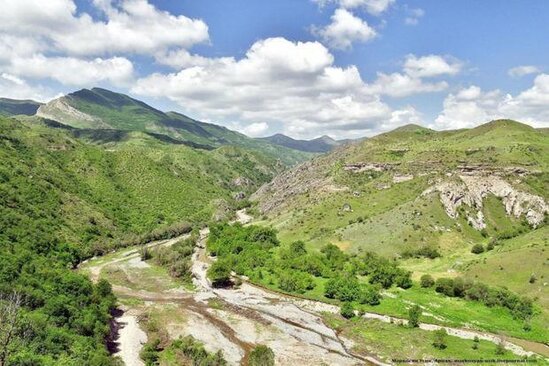 Laçın dəhlizi ilə sülhməramlıların məsuliyyət zonasına silahlar daşınır