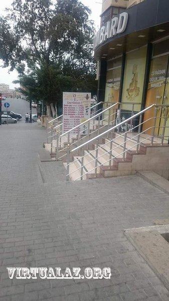 Azərbaycanda qızlar məktəbdən qaçıb GÖRÜN HARA GEDİR?!