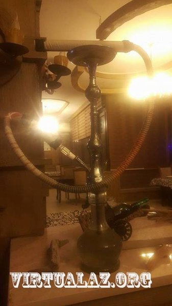 Azərbaycanda qızlar məktəbdən qaçıb GÖRÜN HARA GEDİR?!