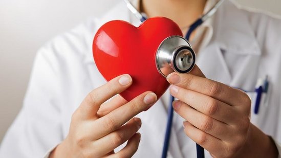 150 min insan ürək xəstəliyi ilə bağlı həkimə müraciət etdi