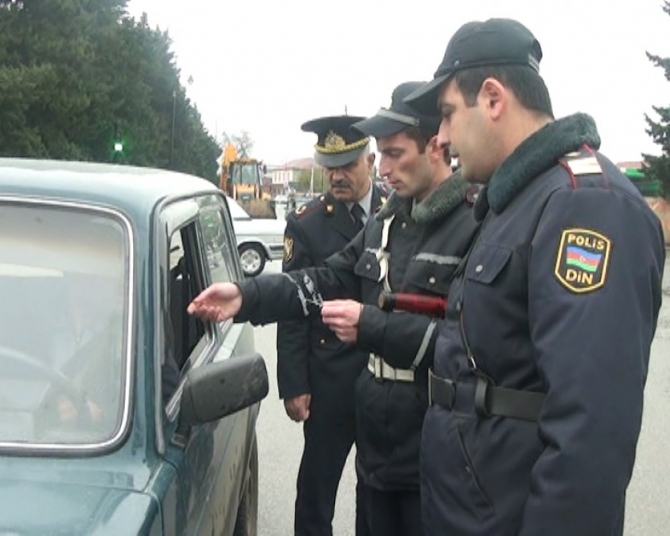 Xeberler bu gun. Форма азербайджанской полиции. Военно дорожная полиция Азербайджана. Азербайджан polis. YPX-Азербайджан полиция.