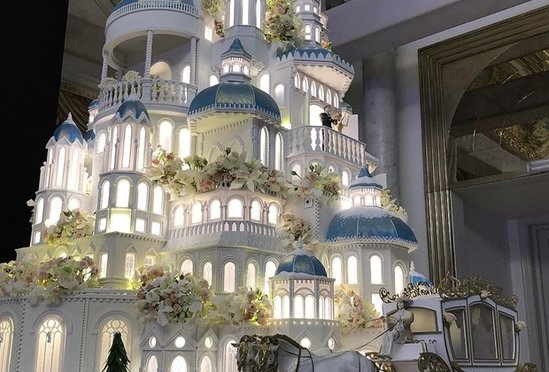 Biznesmen qızının möhtəşəm toyundan görüntülər - VİDEO