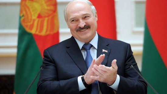 Lukaşenko prezident İlham Əliyevi təbrik etdi