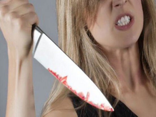 Sumqayıtda qadın bacısını başından bıçaqladı