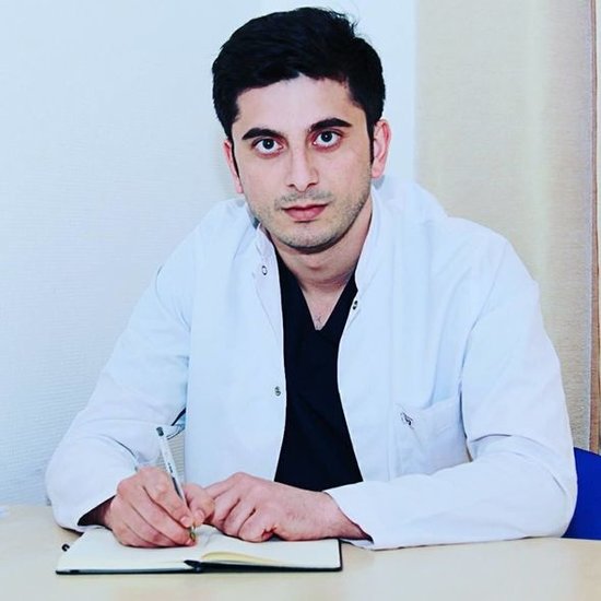 Azərbaycanda estetik əməliyyat zamanı xəstəsi ölən HƏKİMİN FOTOSU - AÇIQLAMA