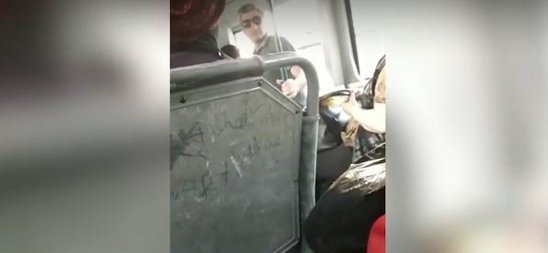 Bakıda bu şəxsi avtobusda qapıçı kimi işlətdilər - VİDEO
