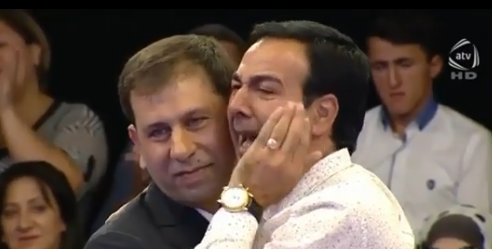 İlham Mirzəyev canlı efirdə göz yaşlarına boğuldu - VİDEO