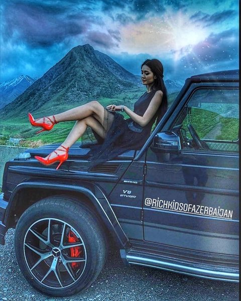 Azərbaycanın varlı qızlarının dəbdəbəli həyatı - FOTOLAR