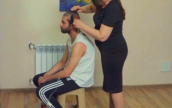 Azərbaycanlı aktyor rolu üçün saçlarını keçəl etdirdi- FOTO