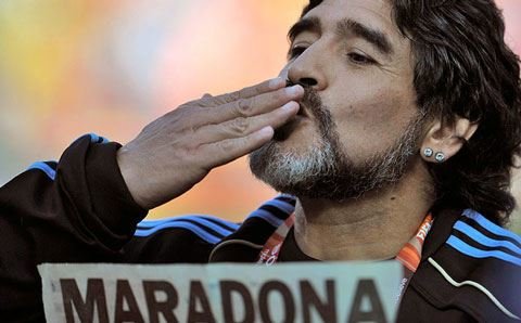 Maradona futbol tarixinin ən istedadlı oyunçusunun adını açıqladı