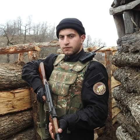 Qazaxda tutulan erməni xüsusi təyinatlısının fotoları