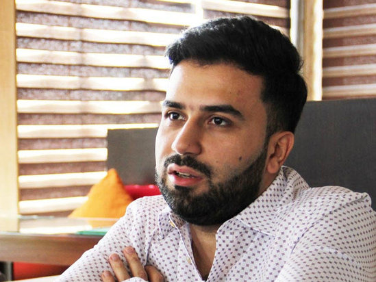 "Anam dedi ki, "bu nə mahnıdır?! - 10 milyonluq baxışı olan musiqinin ifaçısı