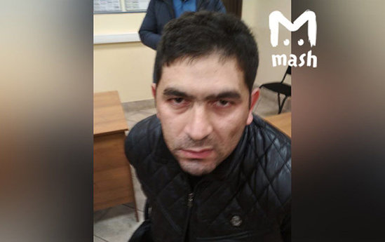 Azərbaycanlı keçmiş polis: Poçt qutusunu divardan qoparıb başına çırpdım