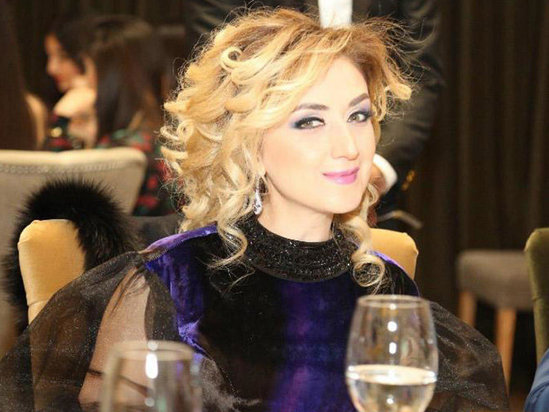 Toy geyimləri necə olsun? –"Mənim kimi görünüb toylara gedə bilərsiniz"