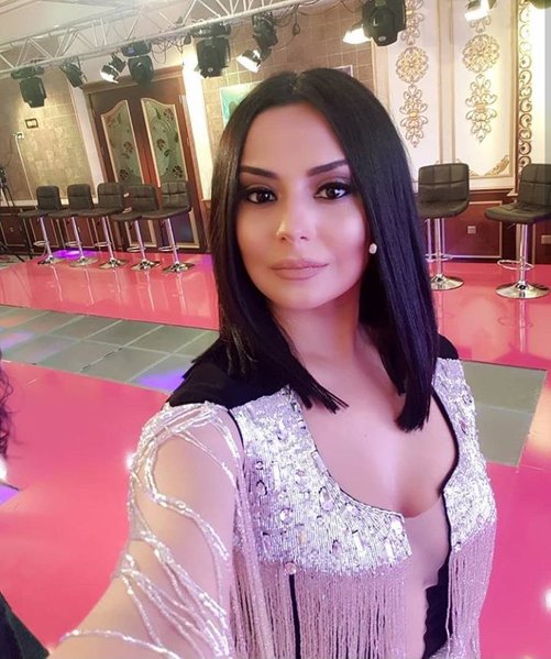 Vüsalə Əlizadə dekoltesi ilə bütün iştirakçıları kölgədə qoydu - FOTO