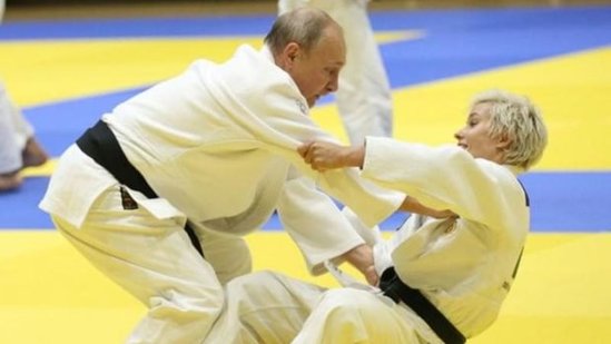 Putini nakaut edən qadın cüdoçu – Dünya ONDAN DANIŞIR