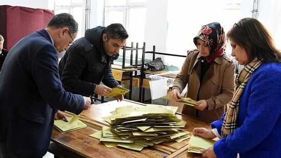 İran Türkiyə seçkisində kimin yanındadır?