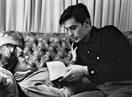 "Özündən yaşca böyük evli qadına aşiq olmuşdu…" – Ən yaxşı sevgi romanları