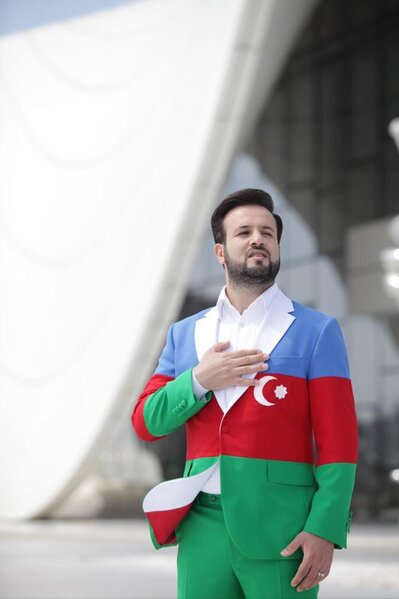 Elnurun Azərbaycan bayrağında kostyum geyinməsinin səbəbi məlum oldu - FOTOLAR