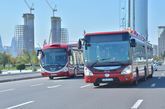 "Baku Bus"da uşağın vəziyyəti pisləşdi: Kondisioneri qoşmayıb - VİDEO