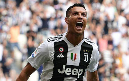 "İnsanlara kömək etdim, tanrı da mənə ikiqatını verdi" - Ronaldo