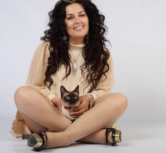 Elza tənqid olundu - "Bu nə oturuşdu? " - FOTOLAR