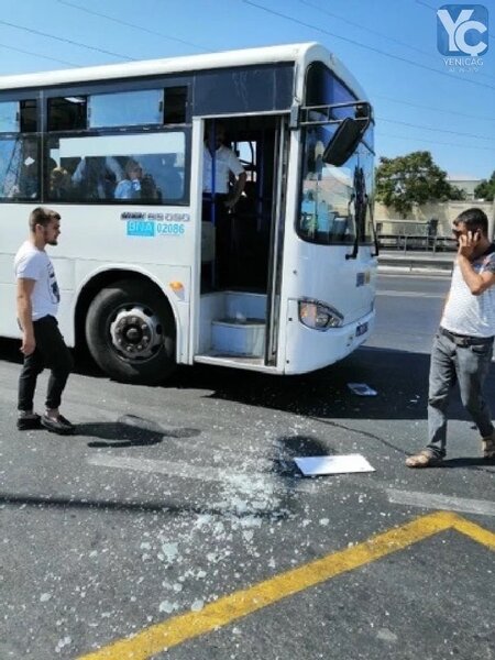 SON DƏQİQƏ! Bakıda DƏHŞƏTLİ QƏZA: 2 avtobus toqquşdu – FOTO