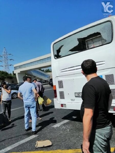 SON DƏQİQƏ! Bakıda DƏHŞƏTLİ QƏZA: 2 avtobus toqquşdu – FOTO