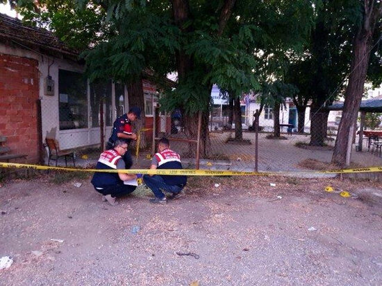Qəssablar arasında qiymət üstündə bıçaqlanma: iki nəfərin vəziyyəti ağırdır - FOTO
