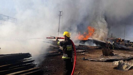 Bakıda bazardakı yanğın söndürüldü - RƏSMİ AÇIQLAMA - FOTO/VİDEO