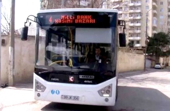 Bakıda avtobus sürücüsü əsgəri təhqir etdi: "Çəpişə oxşayırsan"