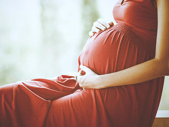 Azərbaycanlı məşhur aparıcı hamiləlik görüntülərini yaydı - FOTO