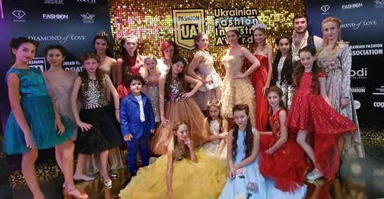 13 yaşlı azərbaycanlı model ilk dəfə "Ukrainian Fashion Association"da