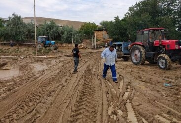Qobustan rayonunun Poladlı kəndində sel bir sıra fəsadlar törədib