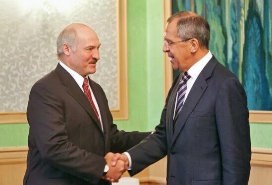 Lavrov Lukaşenko ilə görüşüb