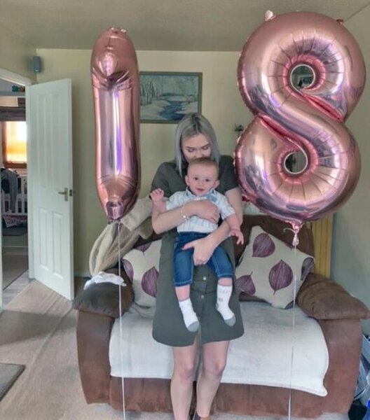 Hamamda halı pisləşən qadın gerçəyi biləndə dəhşətə gəldi - QƏRİBƏ OLAY- FOTO