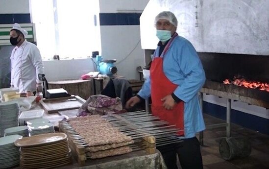 Toy dayandırıldı, restoran sahibi 4 min cərimələndi - FOTOLAR
