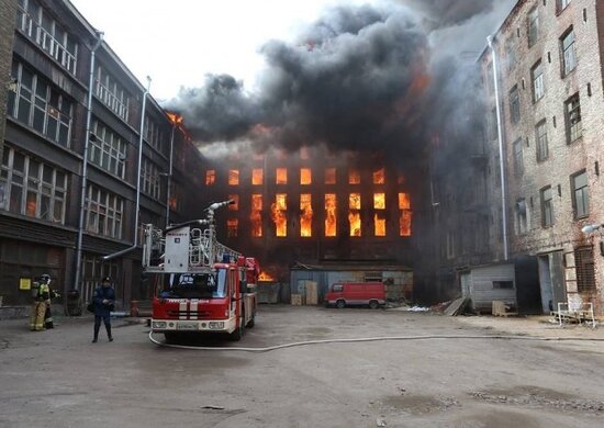 Rusiyada fabrik yanıb - Ölən və yaralananlar var