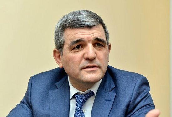 Deputat: "Vətəndaş vergi ödəyirsə, pullu müalicə almalı deyil"