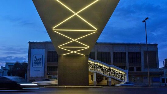 Bakıda yeni yerüstü piyada keçidi inşa edildi - FOTO