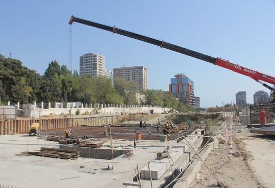 Bakıda yeni metro stansiyasının inşasına başlanıldı - FOTO