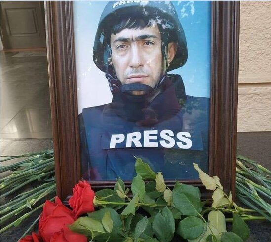 Şəhid jurnalistin övladları məktəbə getdilər - FOTO