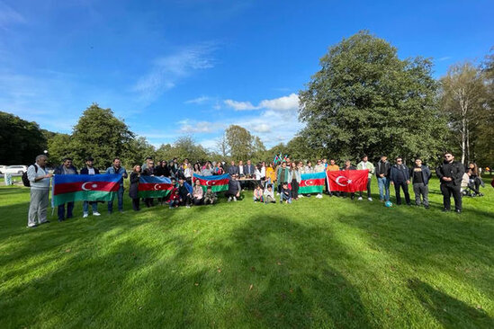 Dünyanın bir neçə şəhərində Anım Gününə həsr olunmuş aksiya təşkil edilib - FOTO