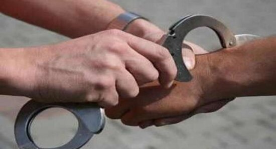 Kütləvi qətl törətmək istəyən şagird tutuldu