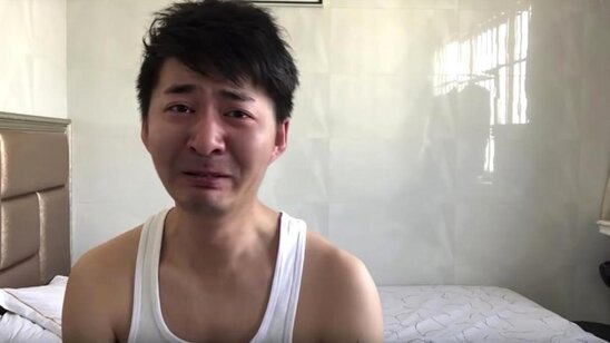 Koronavirusun mövcudluğunu ilk dəfə elan edən çinli 600 gündən sonra ortaya çıxdı: "Deyə bilməyəcəyim şeylər var"