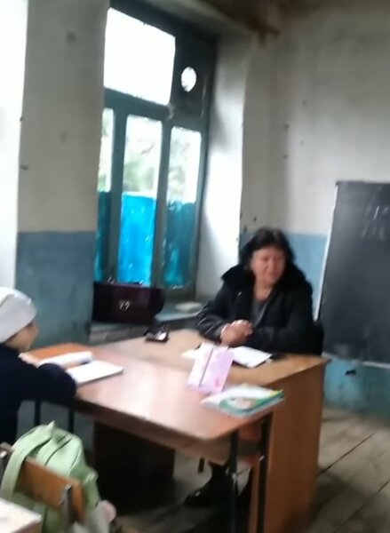 Uşağı soyuq sinif otağında təhsil alan ana Prezidentə MÜRACİƏT ETDİ - VİDEO