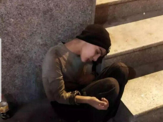 Dövlət qurumları Bakıda dilənən uşağa görə səfərbər oldular - FOTO