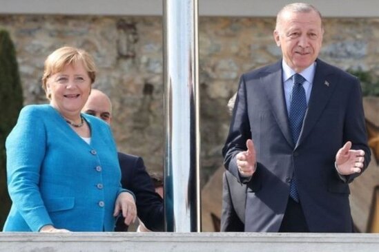 Ərdoğanla Merkel görüşdü