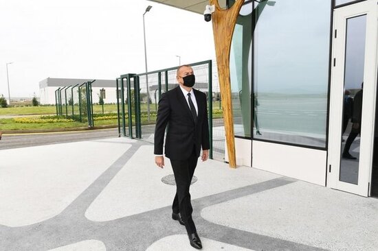 Prezidentlə xanımı Füzuli aeroportunda - Fotolar